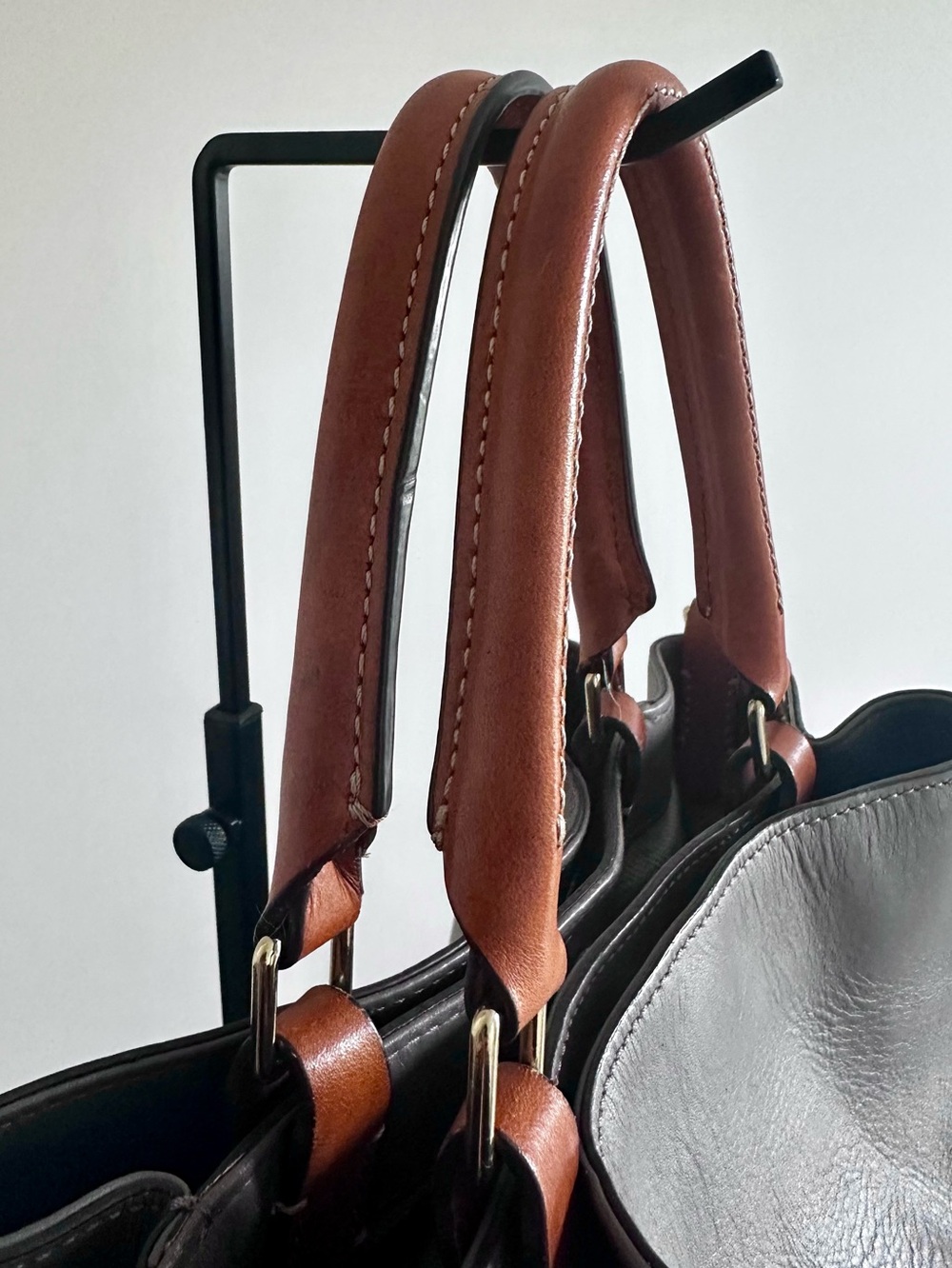 Dooney & Bourke Smooth Leather Large Dawson Bag and Wallet Set - Picture 6 of 15